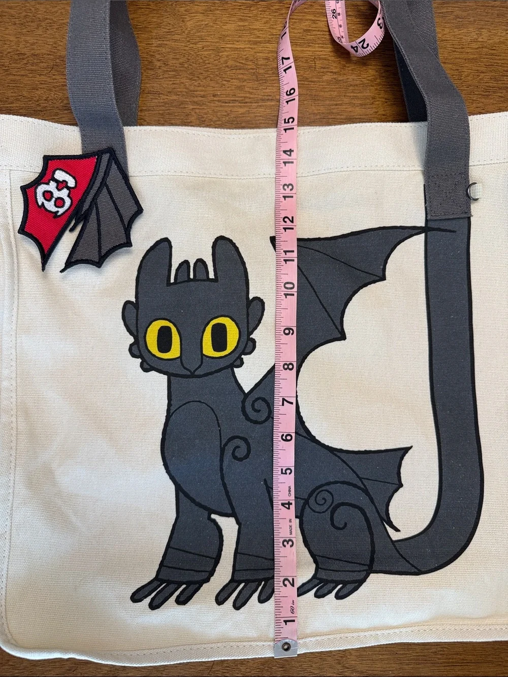 Universal Studios - How to Train Your Dragon Isle of Berk Canvas Tote